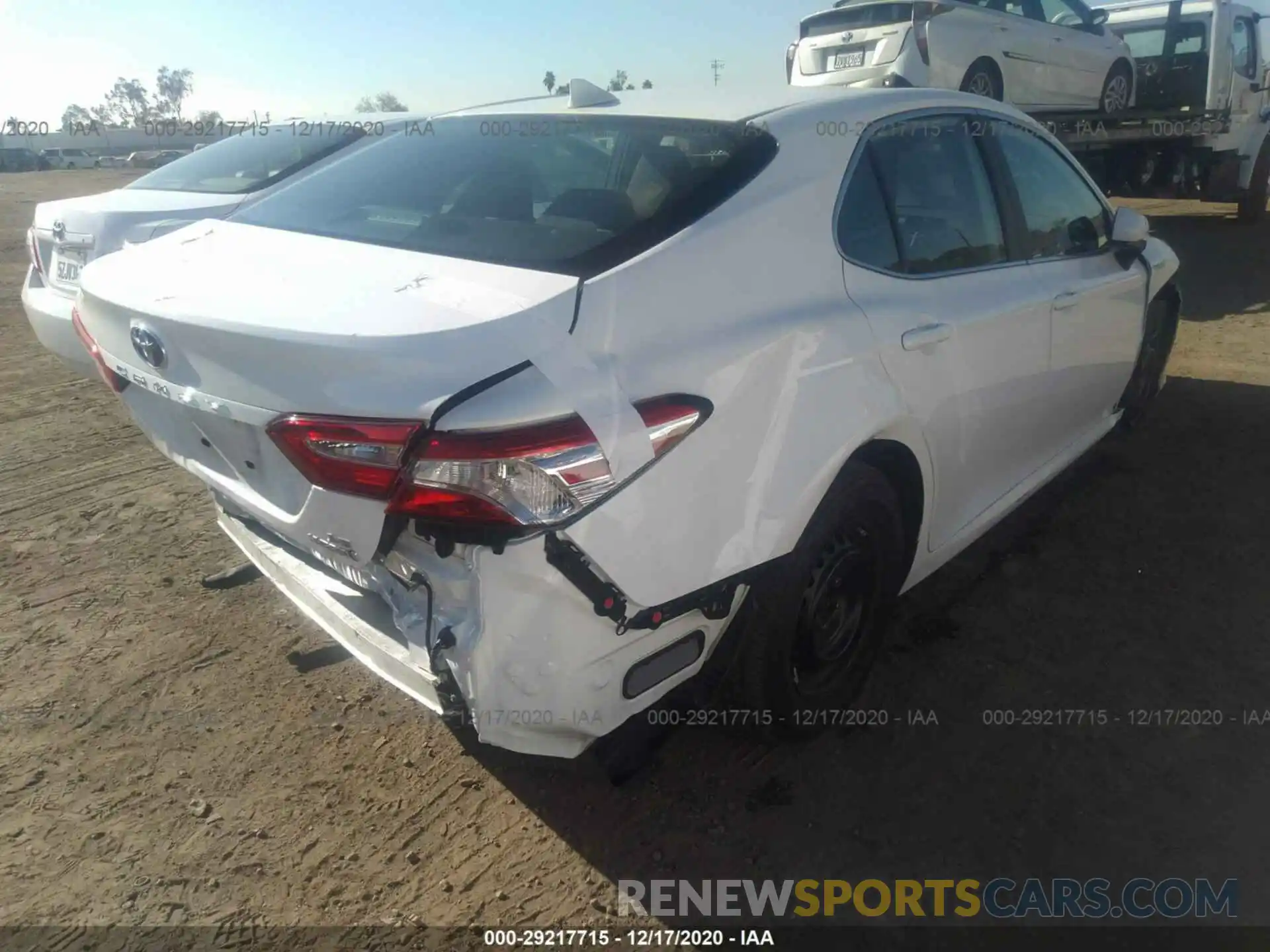 4 Photograph of a damaged car 4T1B31HK5KU005519 TOYOTA CAMRY 2019