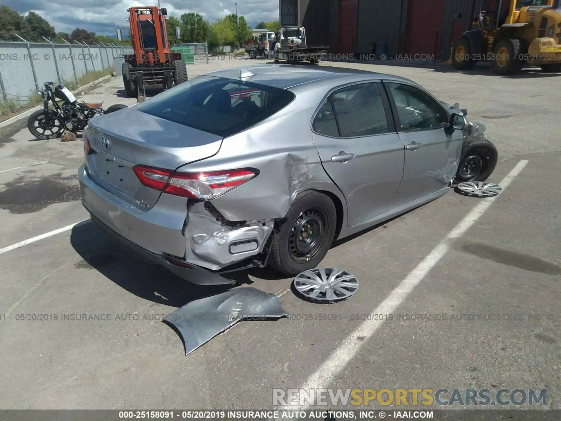 4 Photograph of a damaged car 4T1B31HK5KU005665 TOYOTA CAMRY 2019