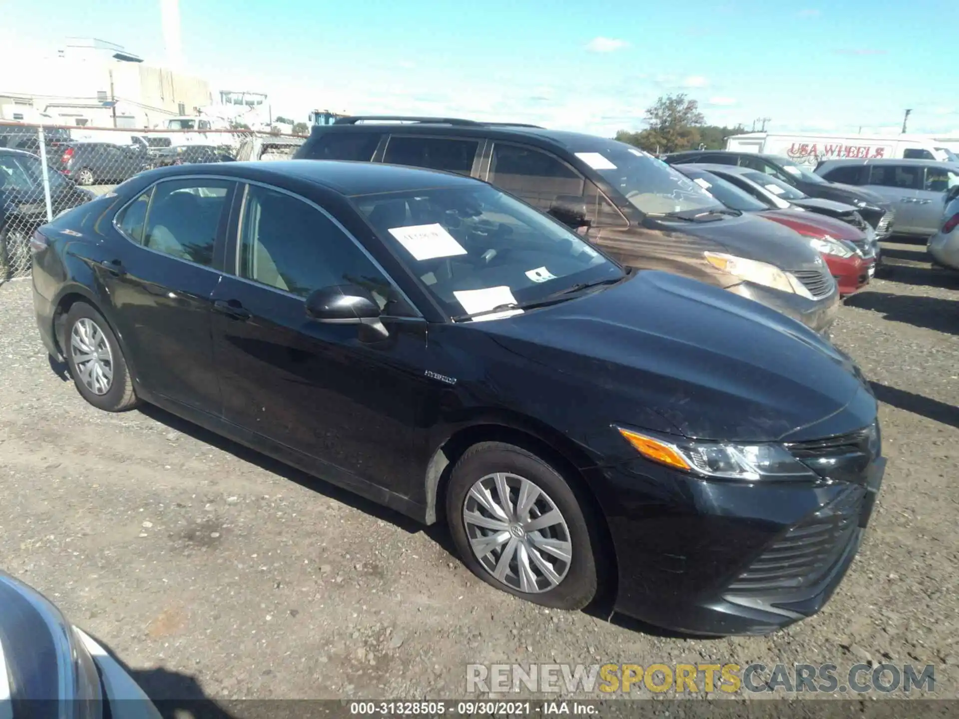 1 Photograph of a damaged car 4T1B31HK5KU005746 TOYOTA CAMRY 2019