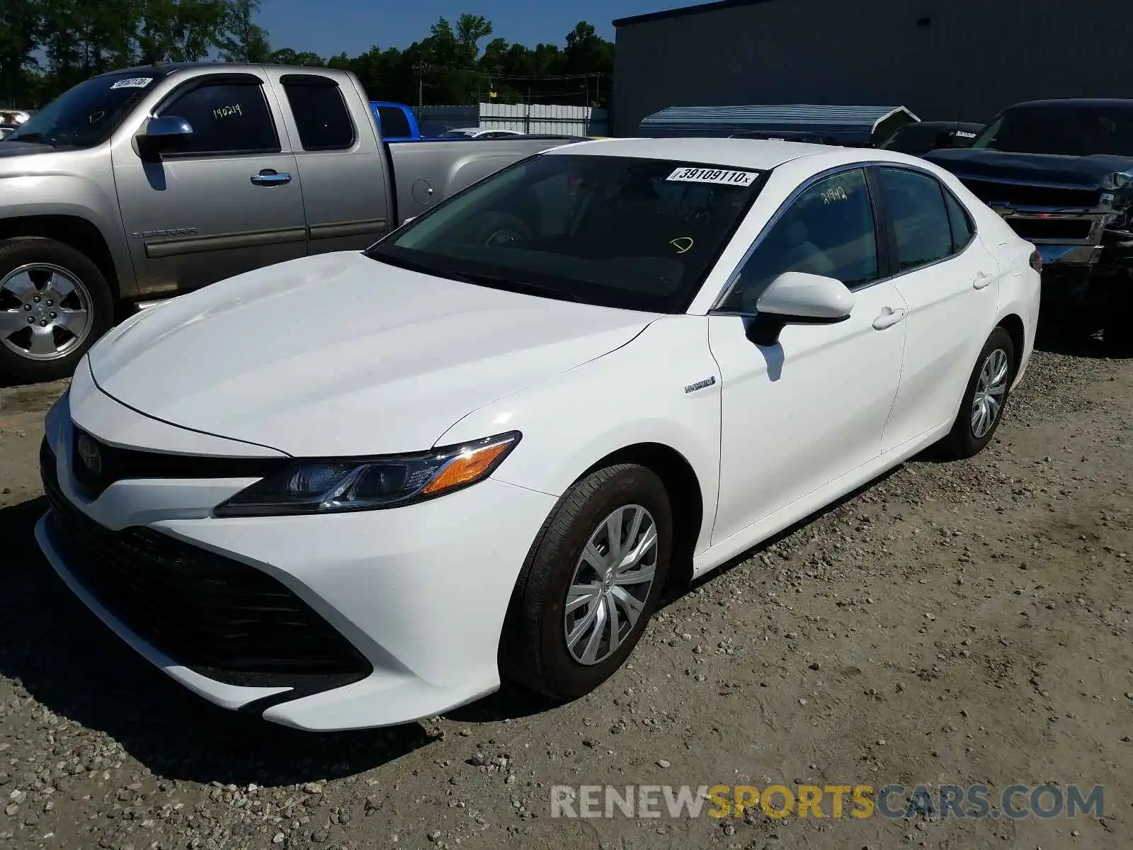 1 Photograph of a damaged car 4T1B31HK5KU005942 TOYOTA CAMRY 2019