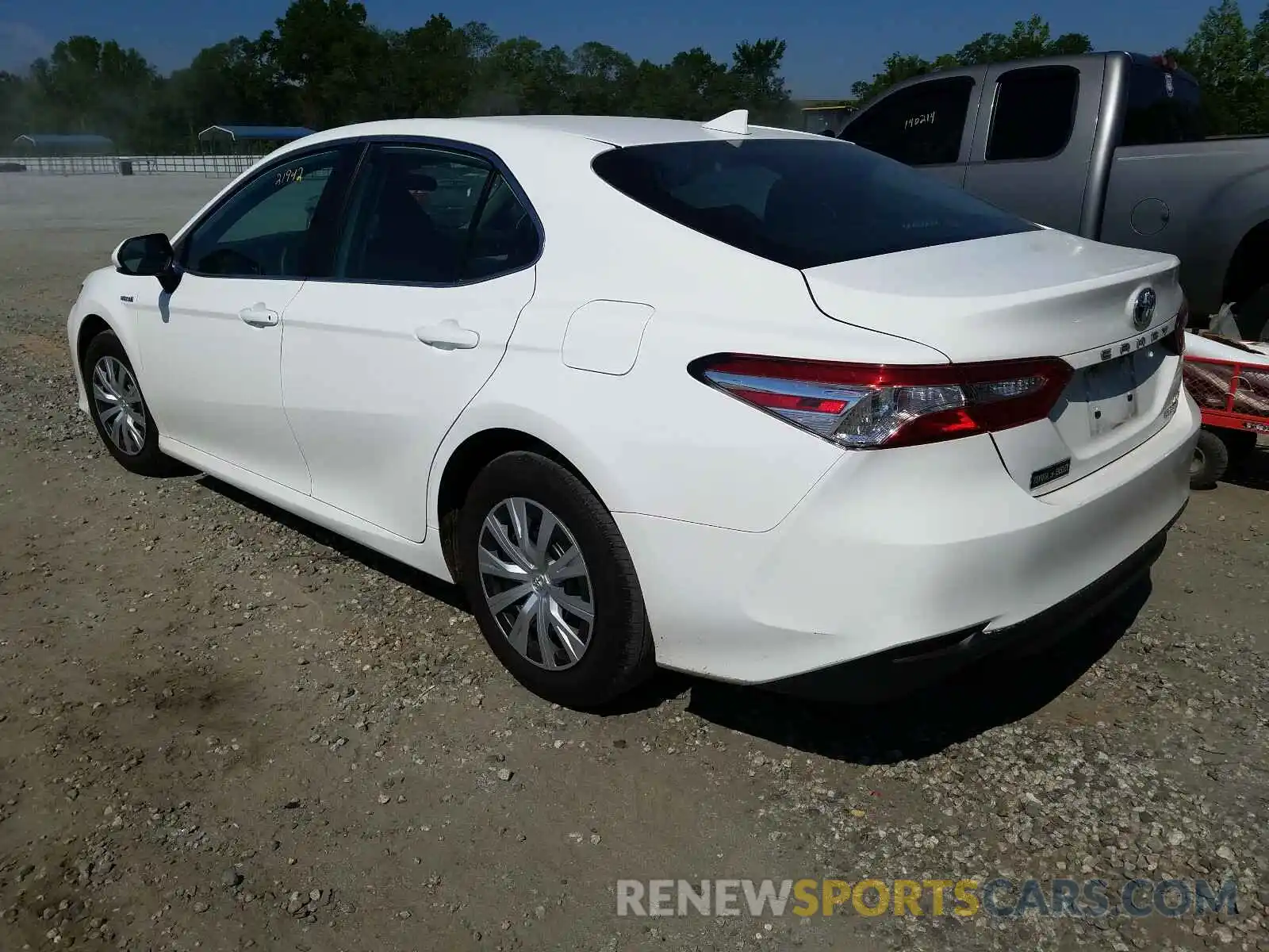 2 Photograph of a damaged car 4T1B31HK5KU005942 TOYOTA CAMRY 2019