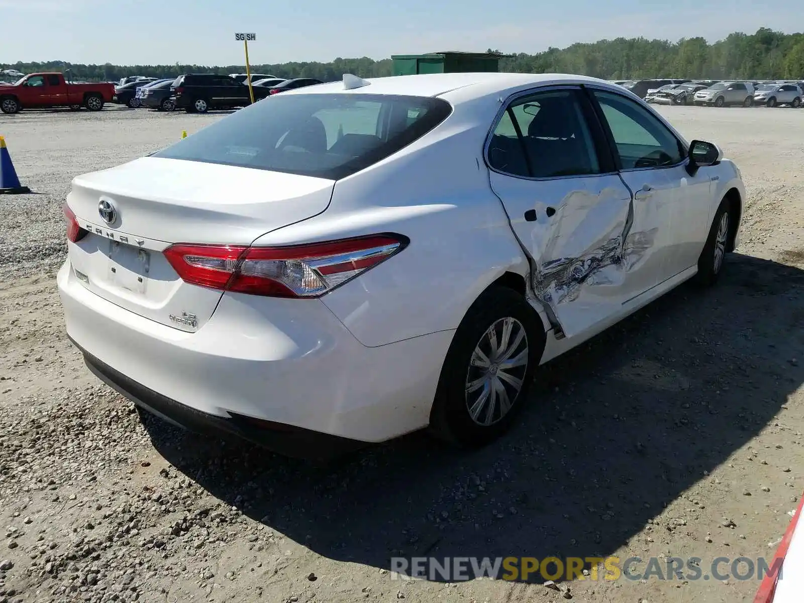 3 Photograph of a damaged car 4T1B31HK5KU005942 TOYOTA CAMRY 2019