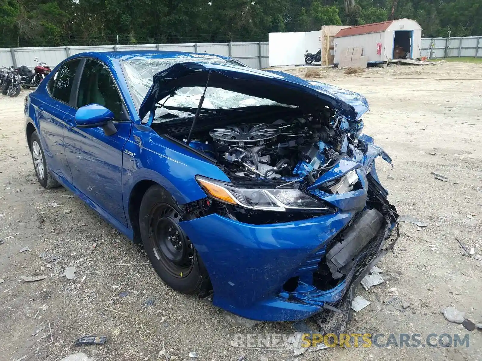 1 Photograph of a damaged car 4T1B31HK5KU006251 TOYOTA CAMRY 2019