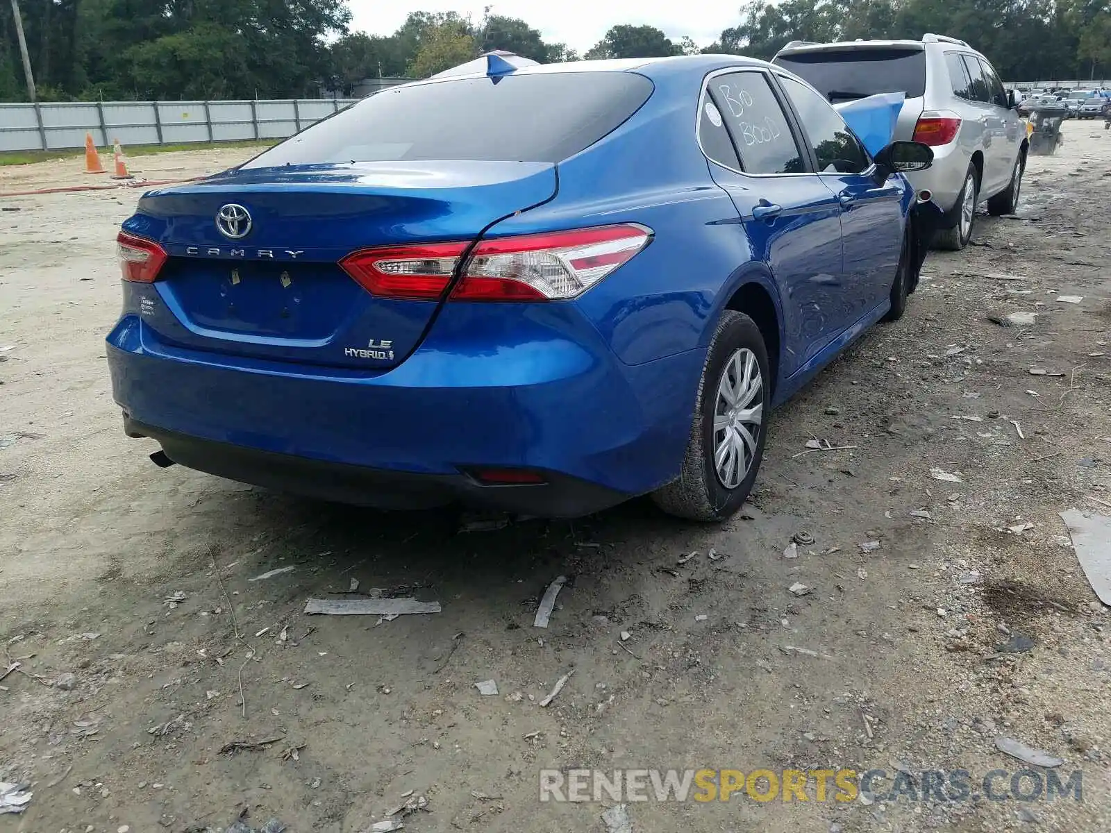 4 Photograph of a damaged car 4T1B31HK5KU006251 TOYOTA CAMRY 2019