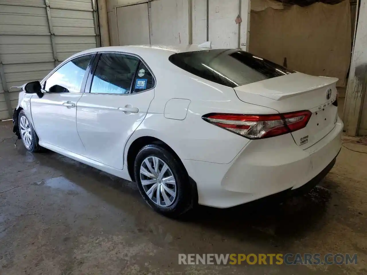 2 Photograph of a damaged car 4T1B31HK5KU006539 TOYOTA CAMRY 2019