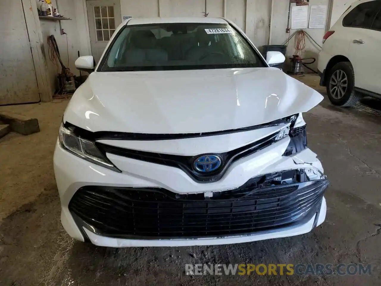 5 Photograph of a damaged car 4T1B31HK5KU006539 TOYOTA CAMRY 2019