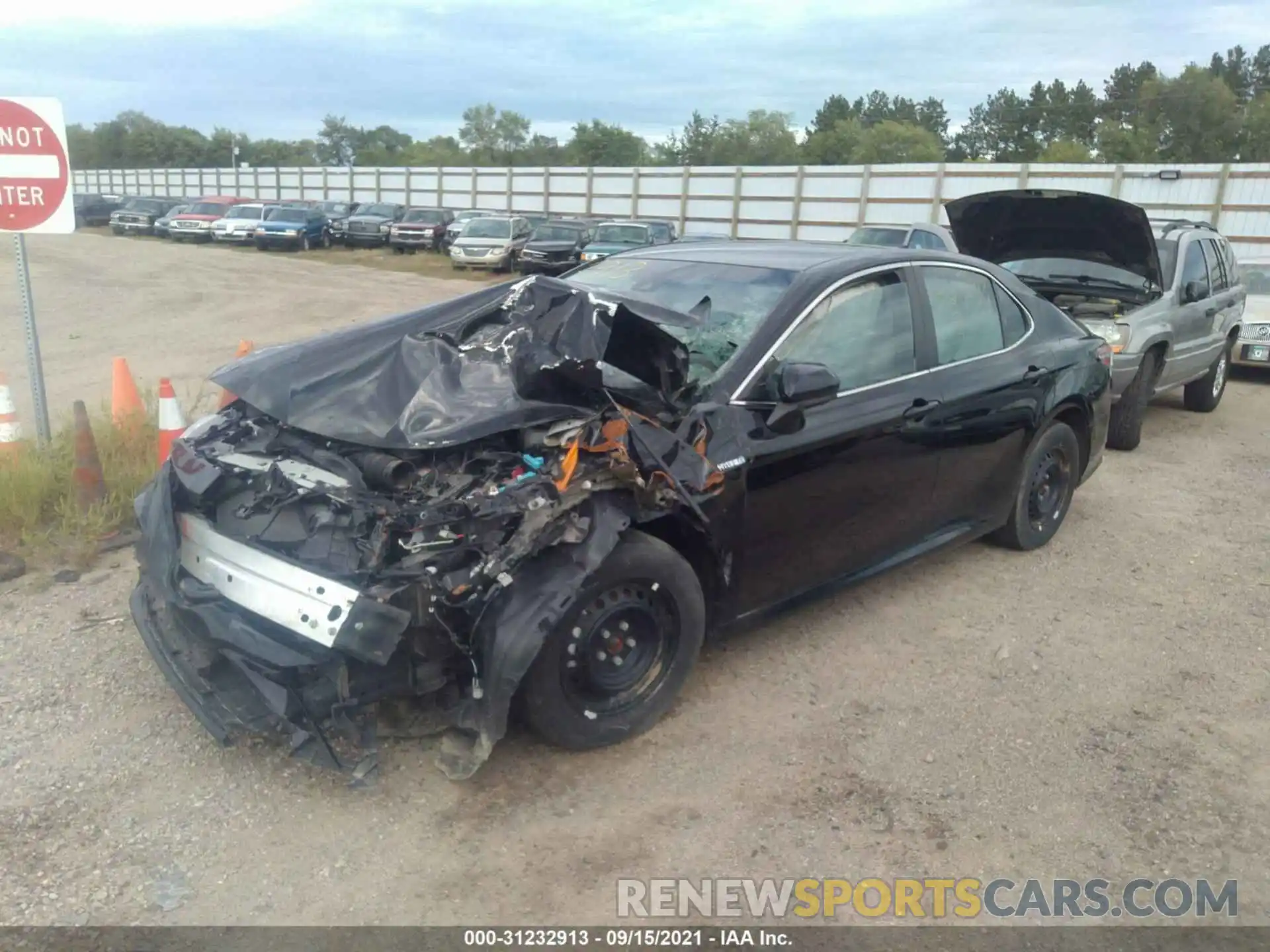 2 Photograph of a damaged car 4T1B31HK5KU006816 TOYOTA CAMRY 2019