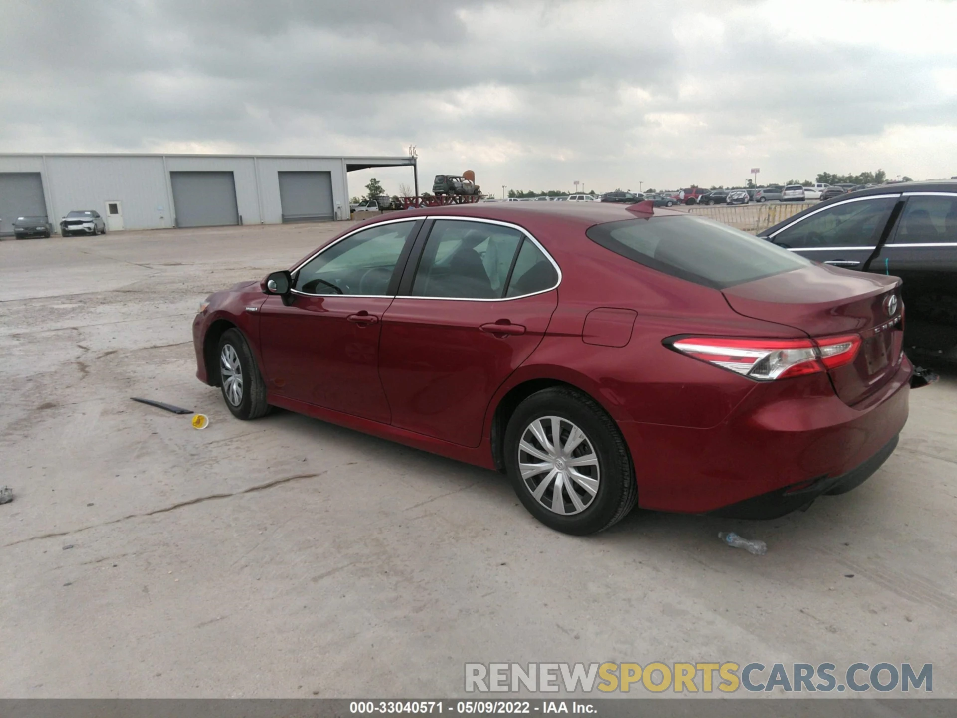 3 Photograph of a damaged car 4T1B31HK5KU509312 TOYOTA CAMRY 2019