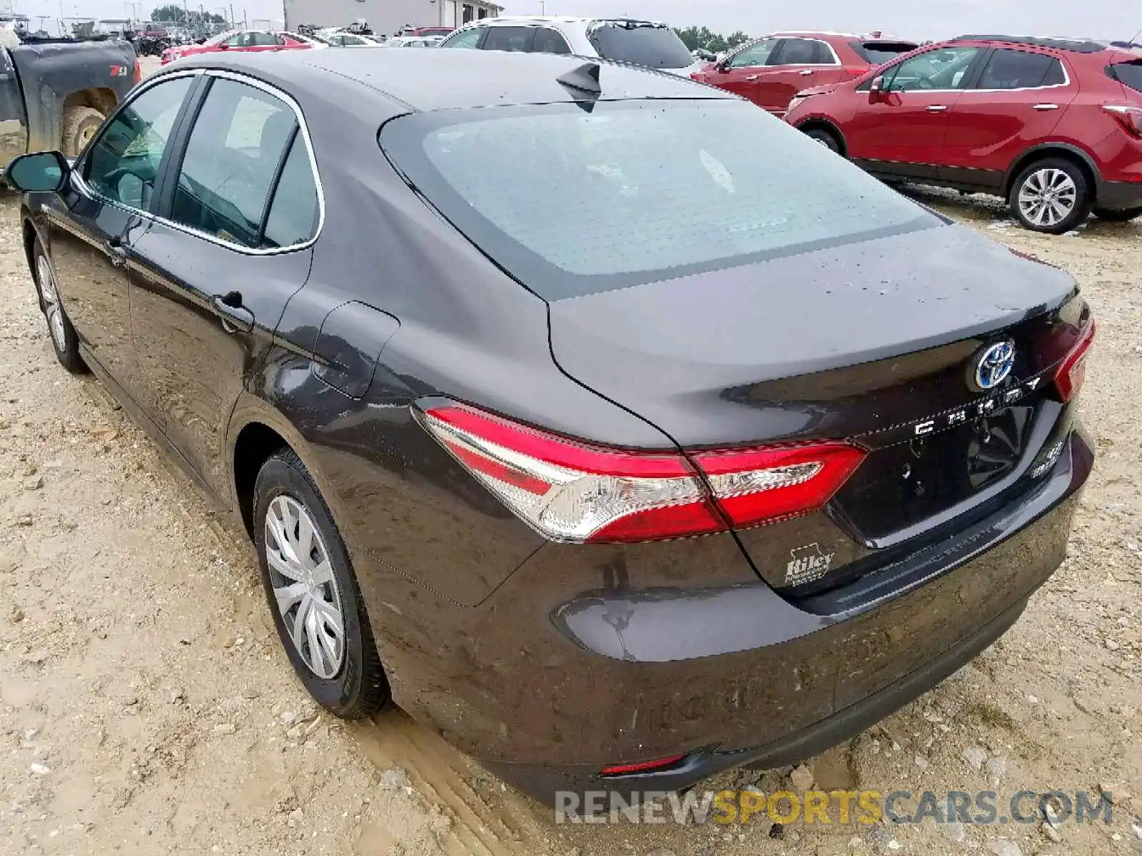 3 Photograph of a damaged car 4T1B31HK5KU510394 TOYOTA CAMRY 2019