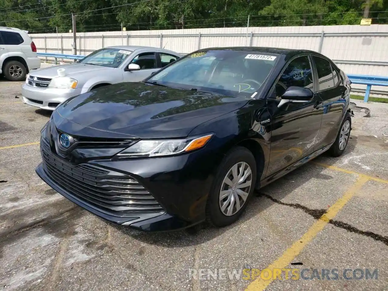 2 Photograph of a damaged car 4T1B31HK5KU510704 TOYOTA CAMRY 2019