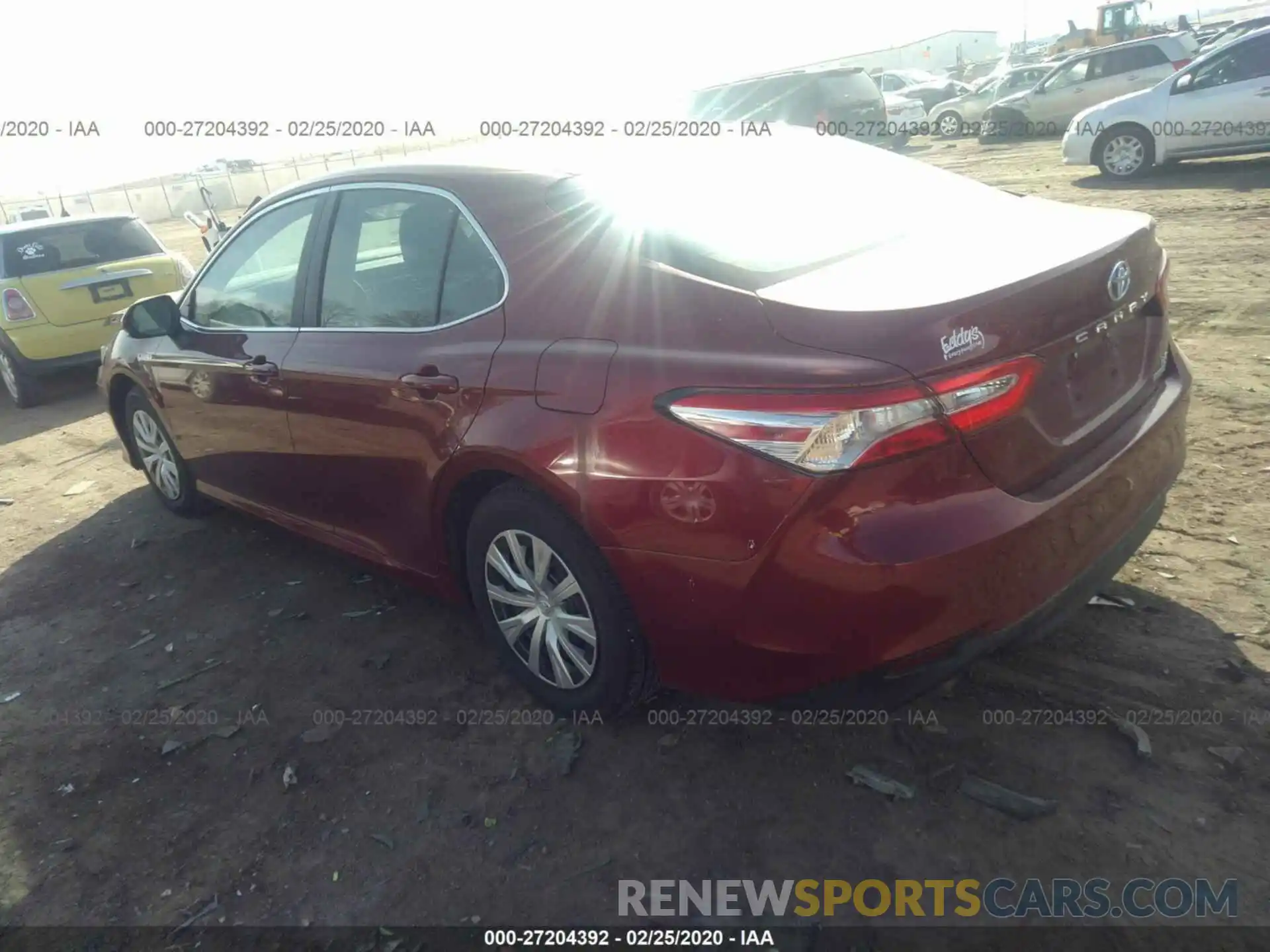 3 Photograph of a damaged car 4T1B31HK5KU511660 TOYOTA CAMRY 2019