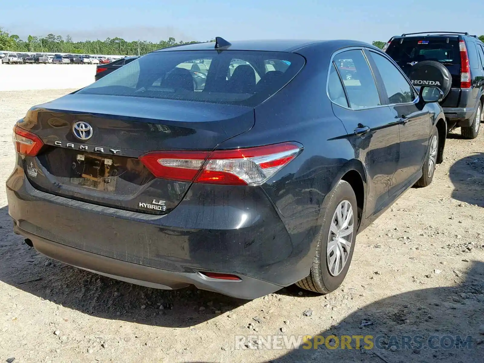 4 Photograph of a damaged car 4T1B31HK5KU511741 TOYOTA CAMRY 2019