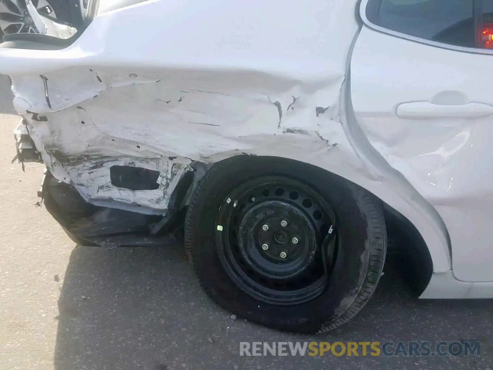 9 Photograph of a damaged car 4T1B31HK5KU512307 TOYOTA CAMRY 2019