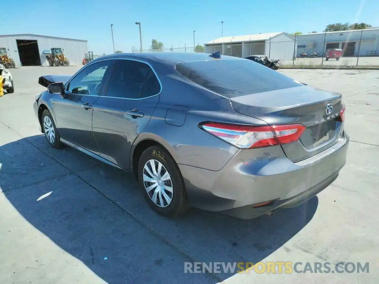 3 Photograph of a damaged car 4T1B31HK5KU513117 TOYOTA CAMRY 2019