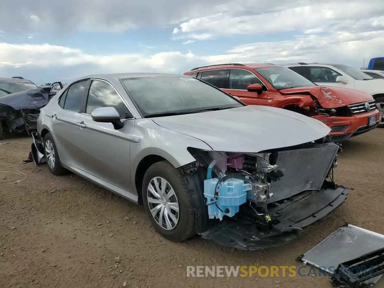 1 Photograph of a damaged car 4T1B31HK5KU515336 TOYOTA CAMRY 2019