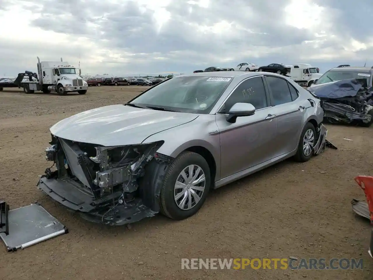 2 Photograph of a damaged car 4T1B31HK5KU515336 TOYOTA CAMRY 2019