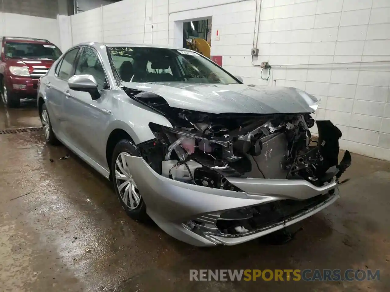 1 Photograph of a damaged car 4T1B31HK5KU515532 TOYOTA CAMRY 2019