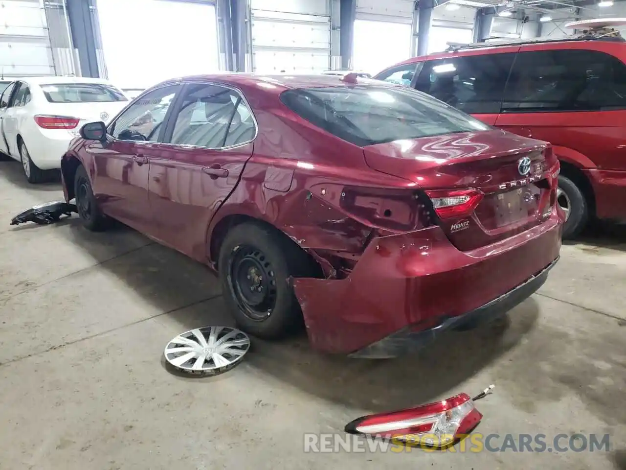 3 Photograph of a damaged car 4T1B31HK5KU516745 TOYOTA CAMRY 2019