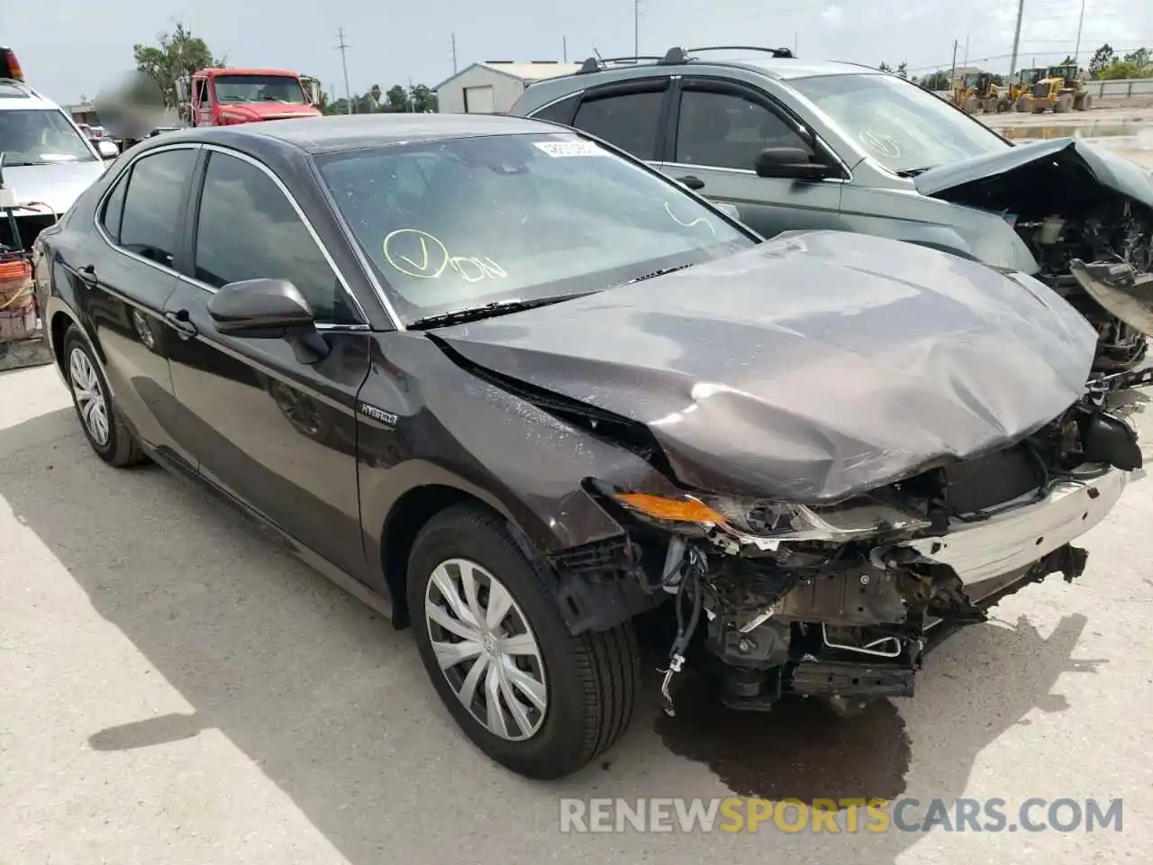 1 Photograph of a damaged car 4T1B31HK5KU517071 TOYOTA CAMRY 2019