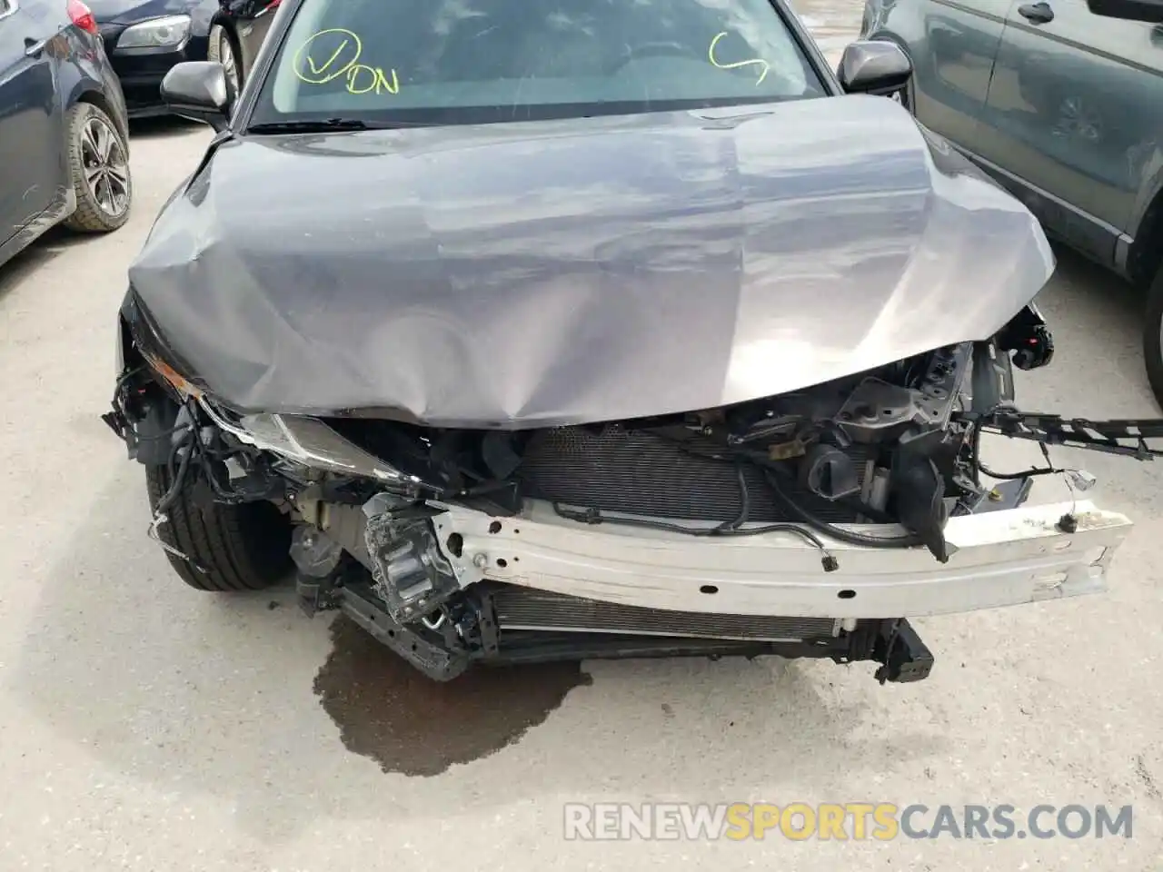 9 Photograph of a damaged car 4T1B31HK5KU517071 TOYOTA CAMRY 2019