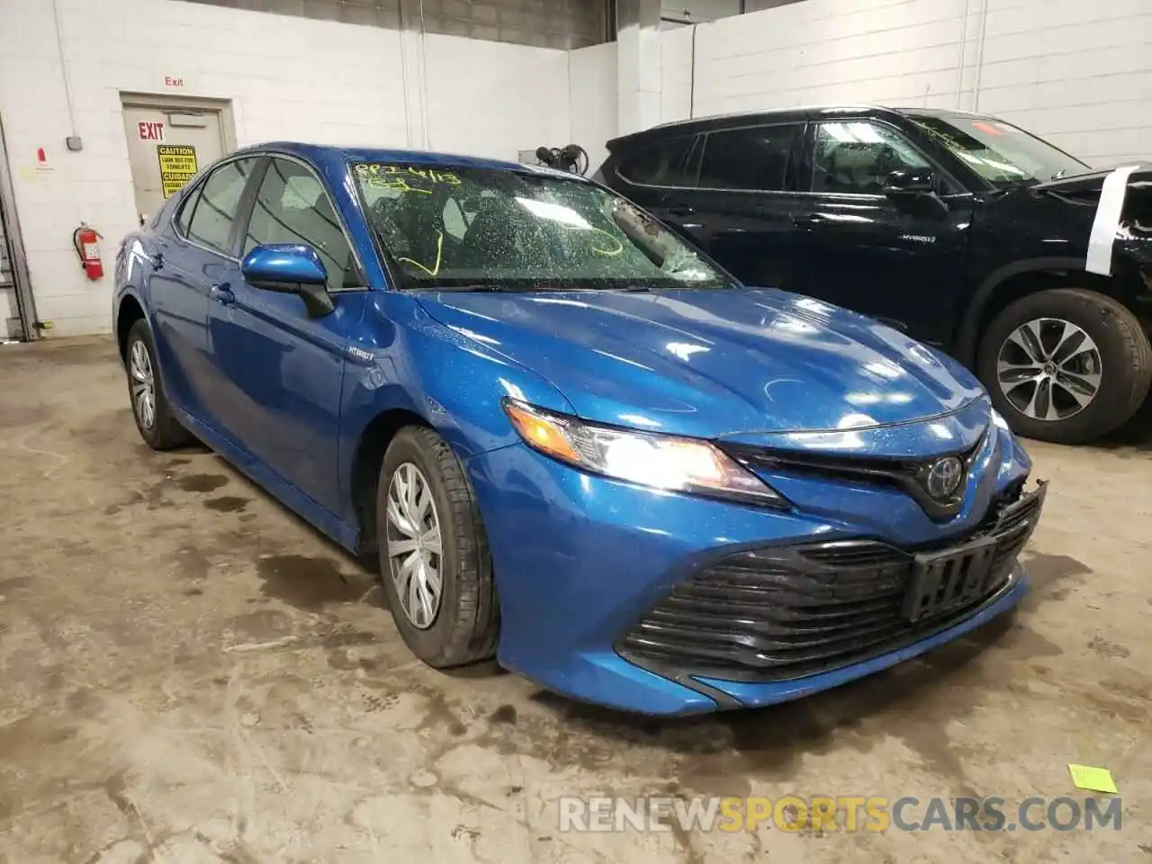 1 Photograph of a damaged car 4T1B31HK6KU005870 TOYOTA CAMRY 2019