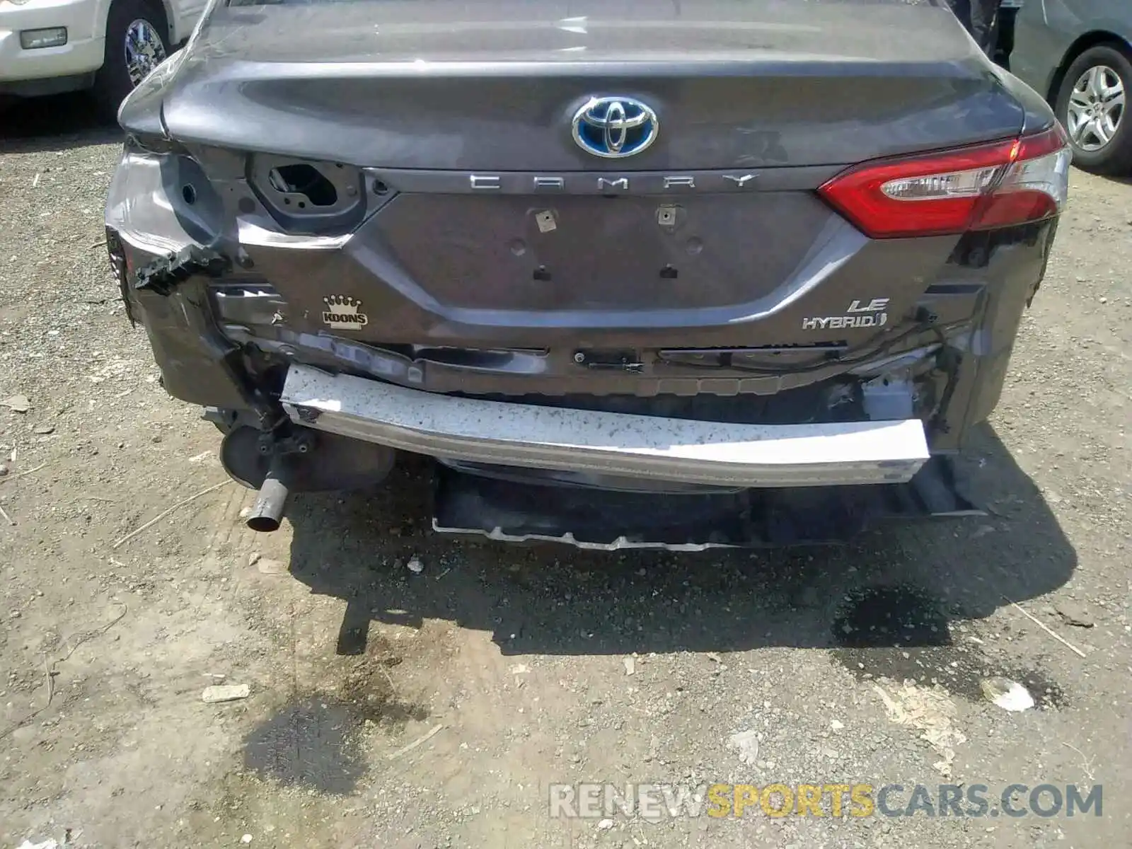 9 Photograph of a damaged car 4T1B31HK6KU005934 TOYOTA CAMRY 2019