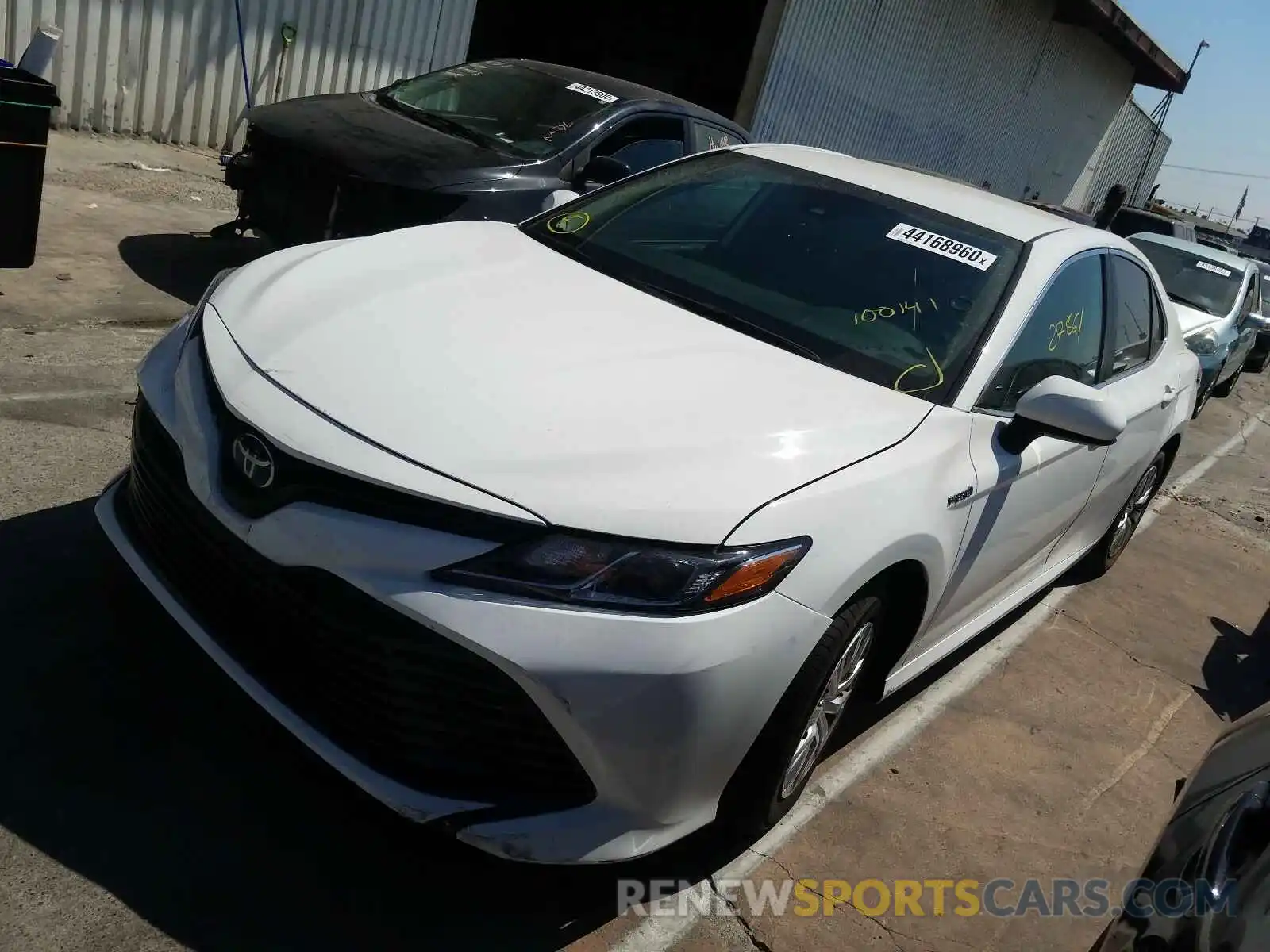 2 Photograph of a damaged car 4T1B31HK6KU006310 TOYOTA CAMRY 2019