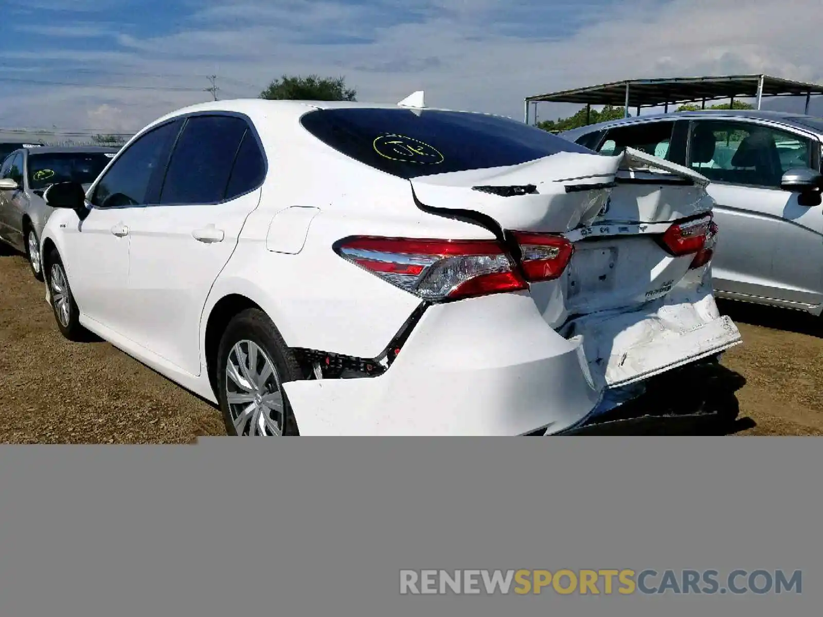 3 Photograph of a damaged car 4T1B31HK6KU007537 TOYOTA CAMRY 2019