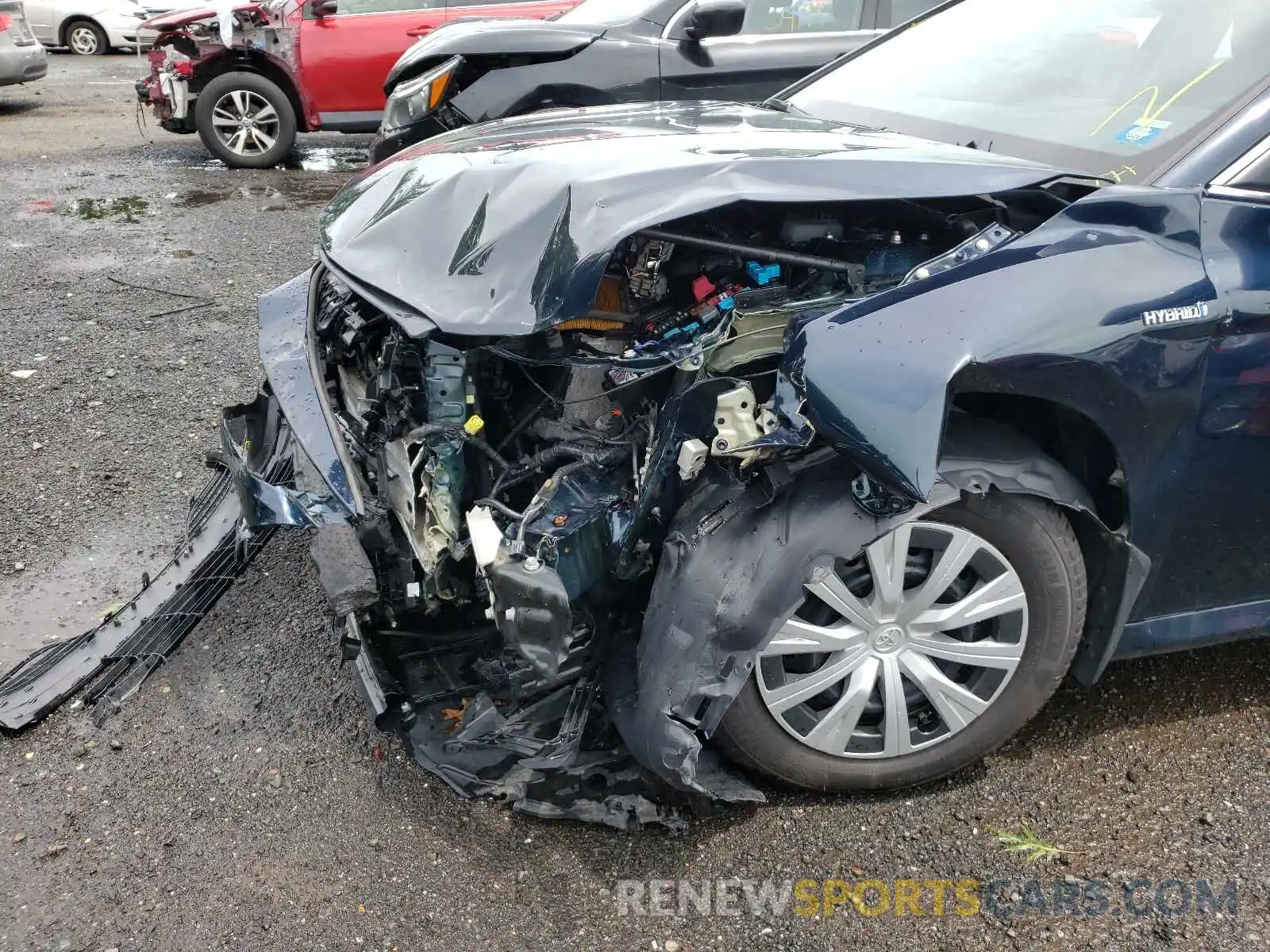 9 Photograph of a damaged car 4T1B31HK6KU508704 TOYOTA CAMRY 2019