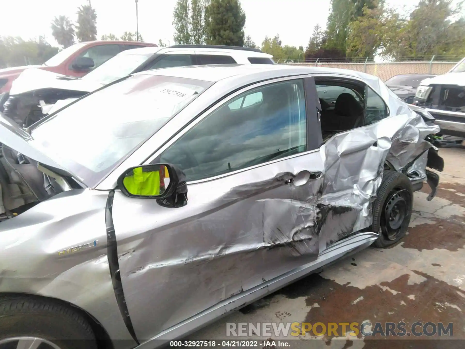 6 Photograph of a damaged car 4T1B31HK6KU509707 TOYOTA CAMRY 2019