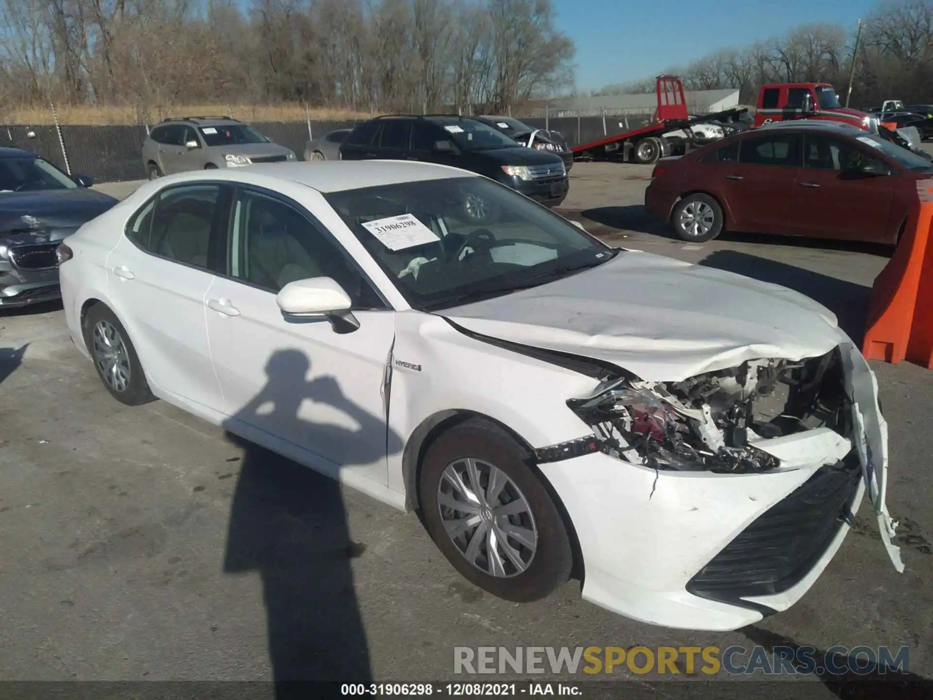 1 Photograph of a damaged car 4T1B31HK6KU510548 TOYOTA CAMRY 2019