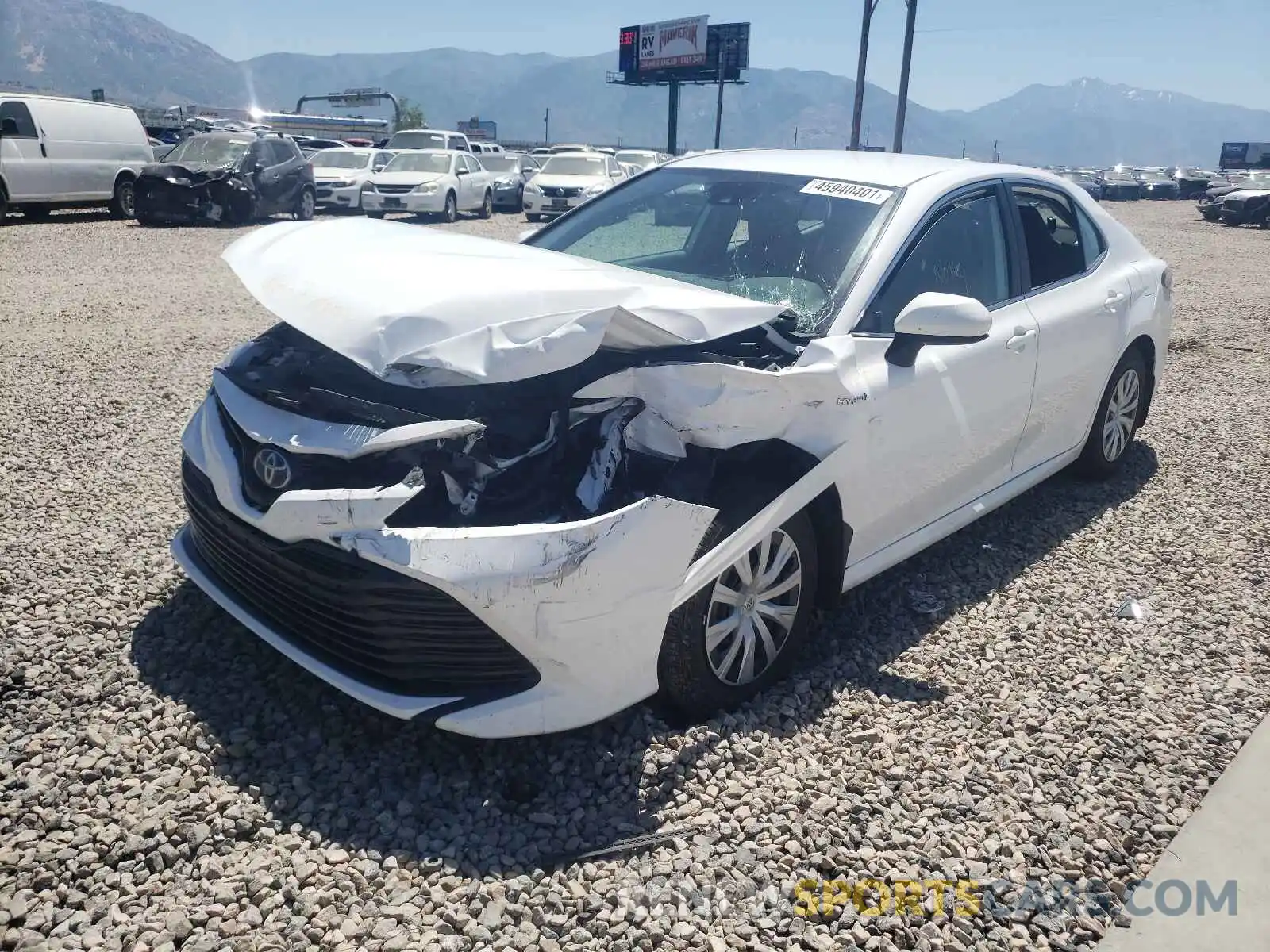 2 Photograph of a damaged car 4T1B31HK6KU511280 TOYOTA CAMRY 2019