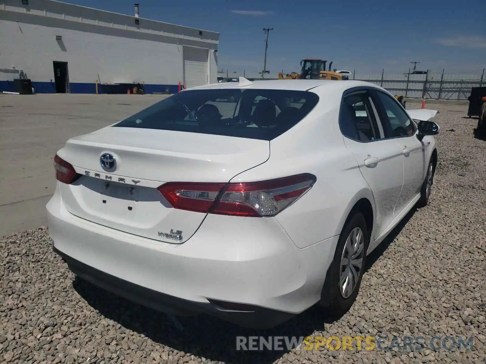 4 Photograph of a damaged car 4T1B31HK6KU511280 TOYOTA CAMRY 2019