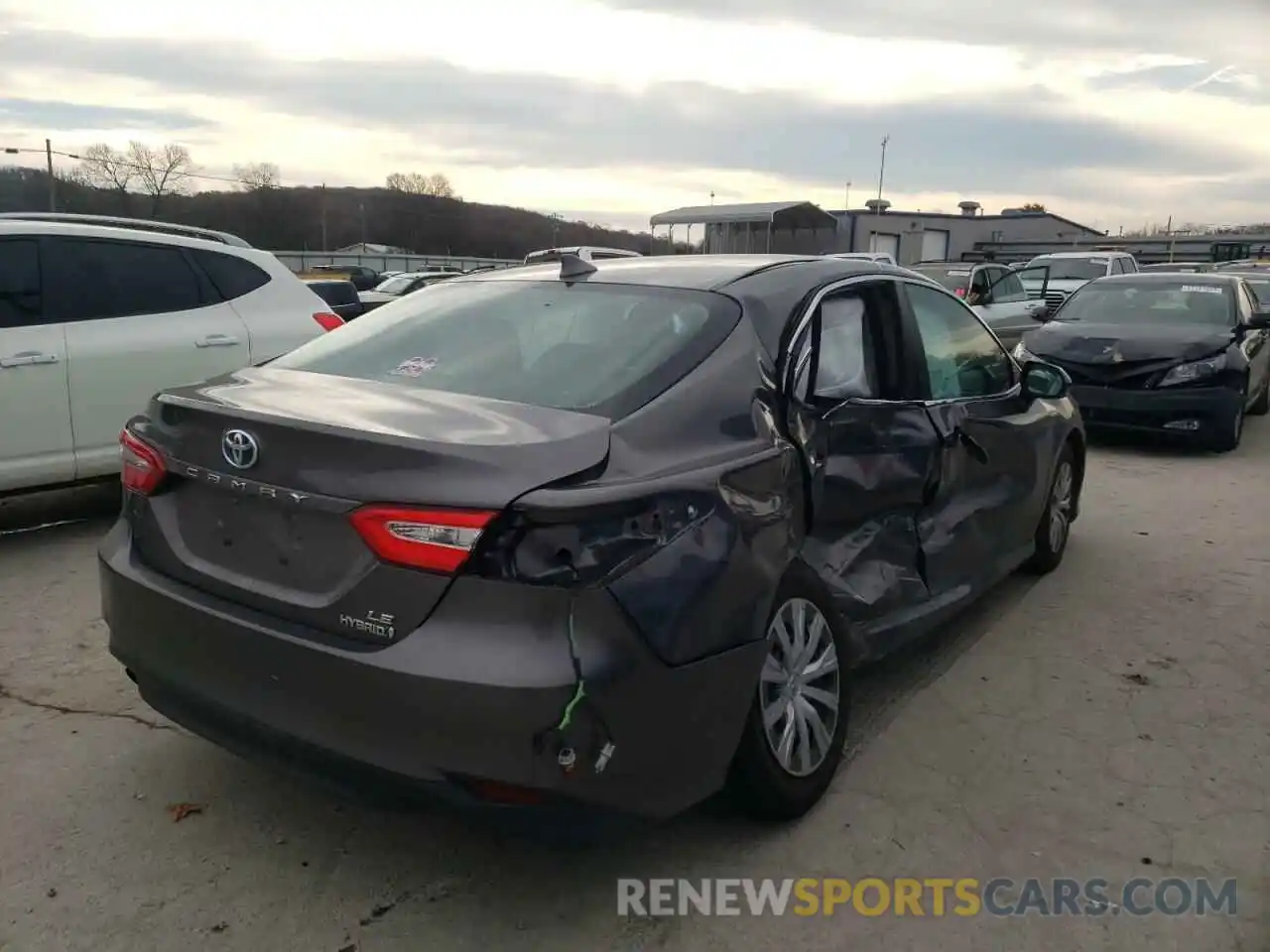 4 Photograph of a damaged car 4T1B31HK6KU511599 TOYOTA CAMRY 2019