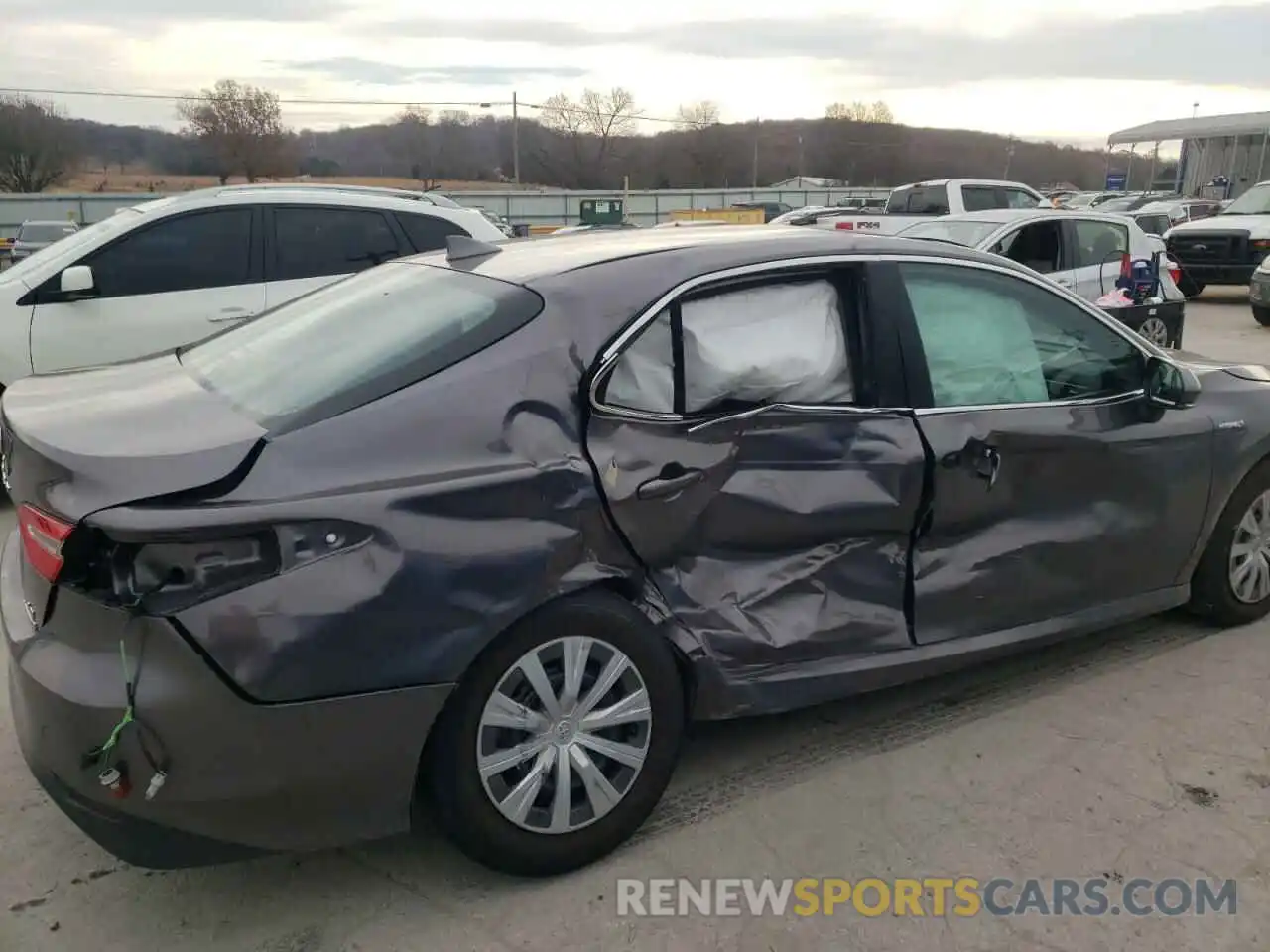 9 Photograph of a damaged car 4T1B31HK6KU511599 TOYOTA CAMRY 2019