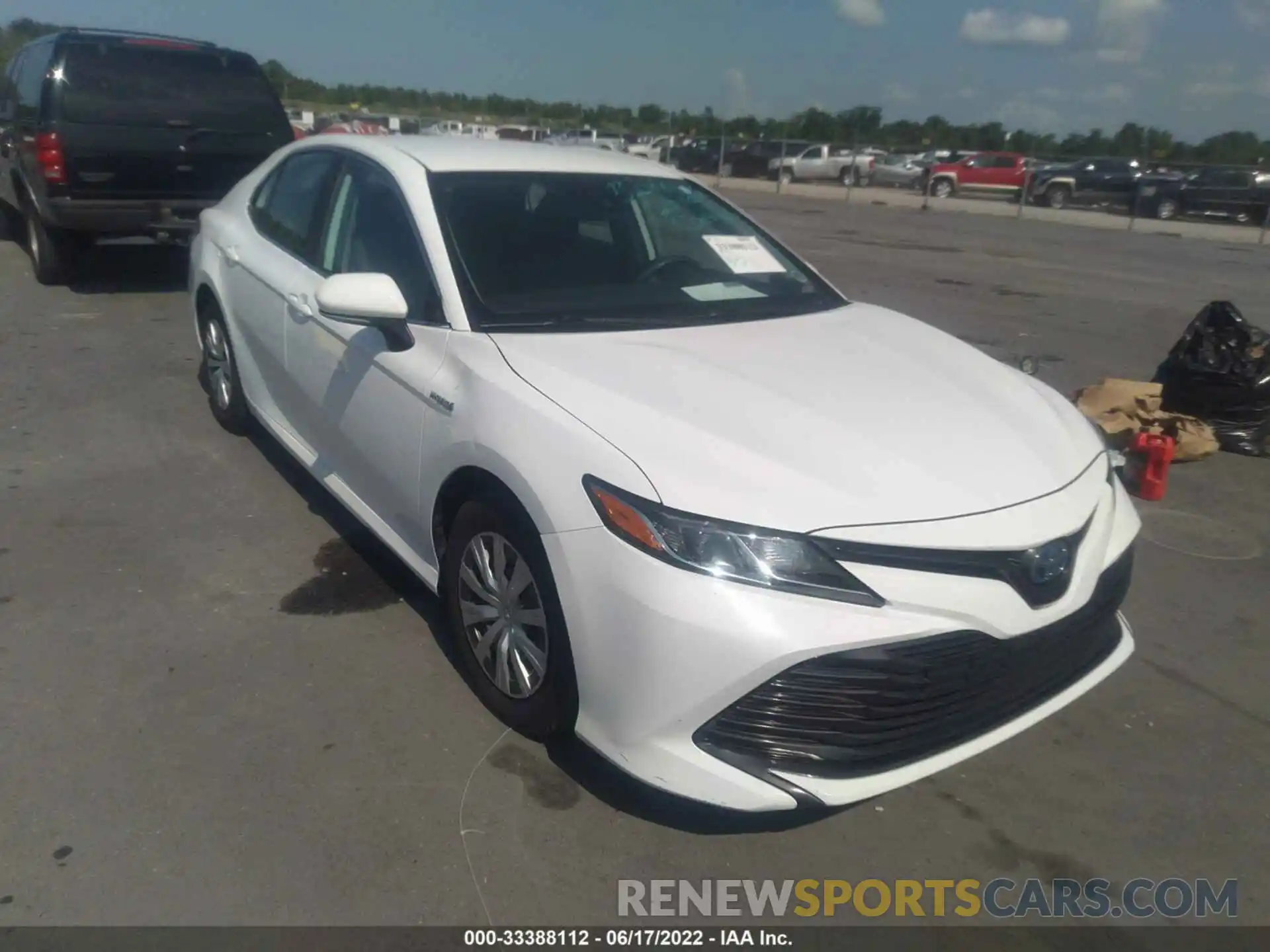 1 Photograph of a damaged car 4T1B31HK6KU511649 TOYOTA CAMRY 2019