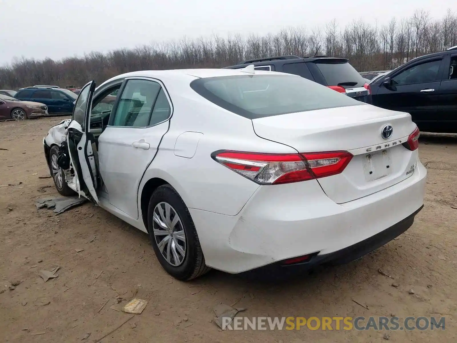 3 Фотография поврежденного автомобиля 4T1B31HK6KU511778 TOYOTA CAMRY 2019