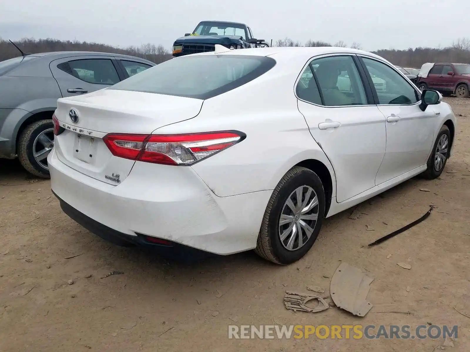 4 Photograph of a damaged car 4T1B31HK6KU511778 TOYOTA CAMRY 2019