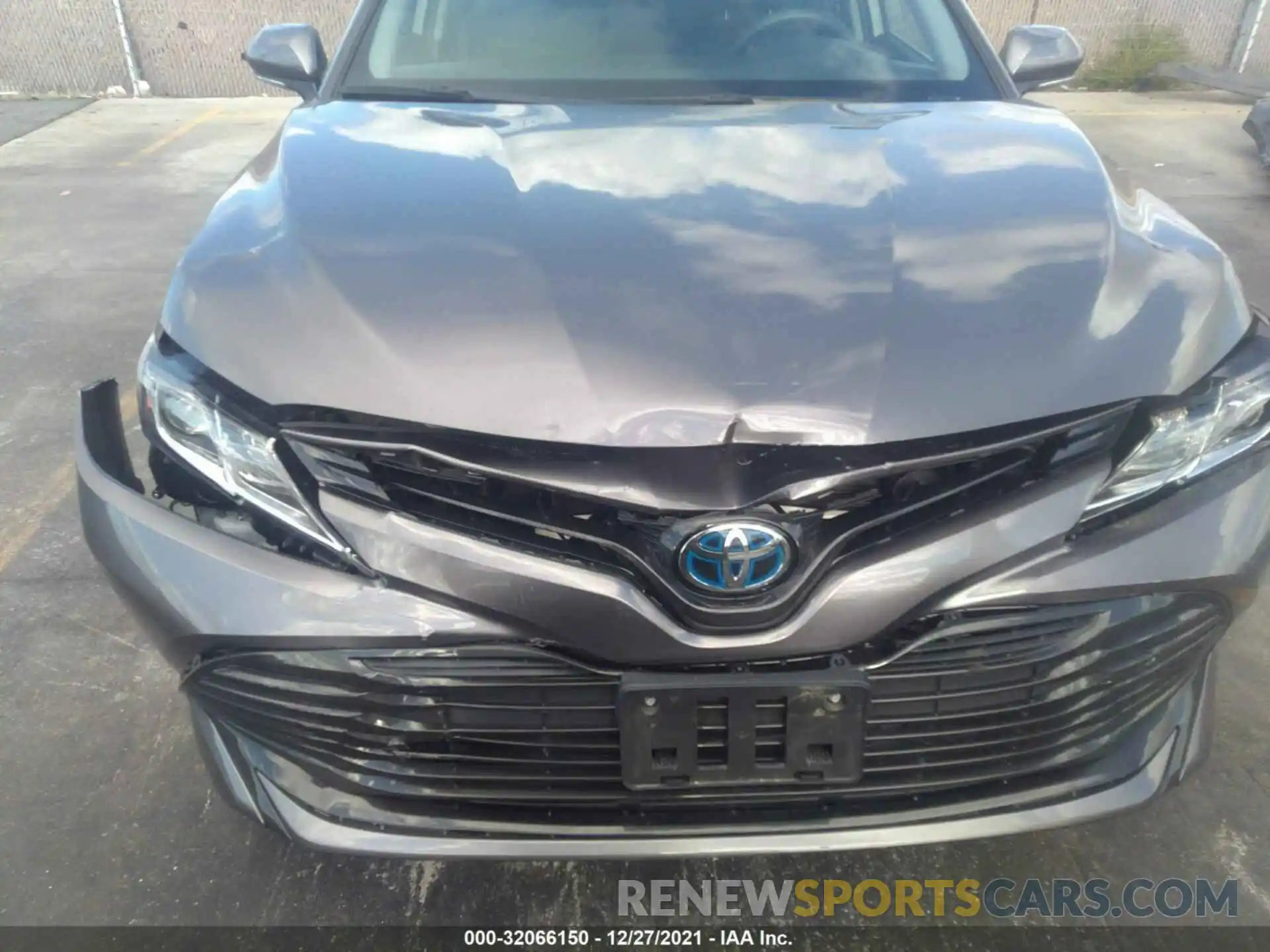 6 Фотография поврежденного автомобиля 4T1B31HK6KU513157 TOYOTA CAMRY 2019