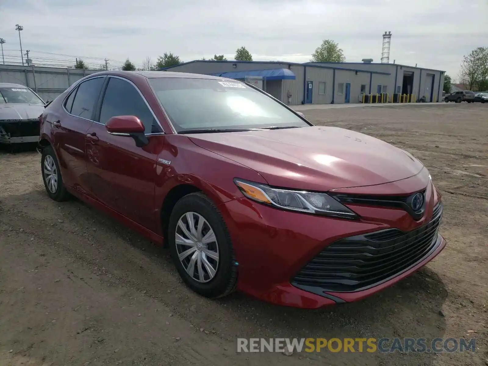 1 Photograph of a damaged car 4T1B31HK6KU513949 TOYOTA CAMRY 2019