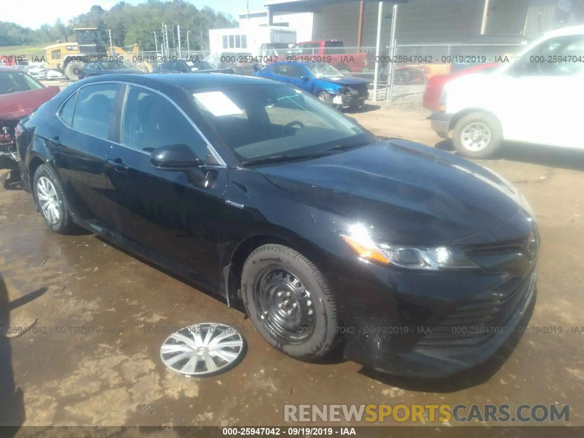 1 Photograph of a damaged car 4T1B31HK6KU514227 TOYOTA CAMRY 2019