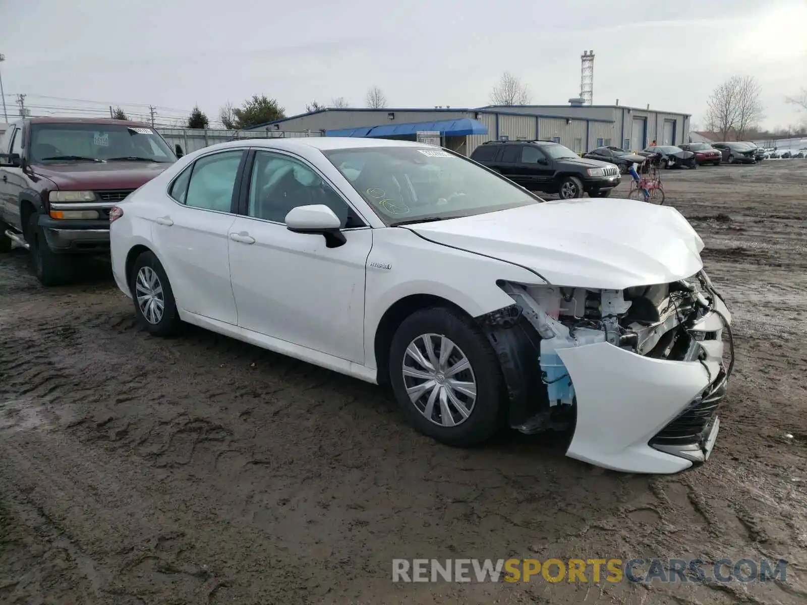 1 Photograph of a damaged car 4T1B31HK6KU515975 TOYOTA CAMRY 2019