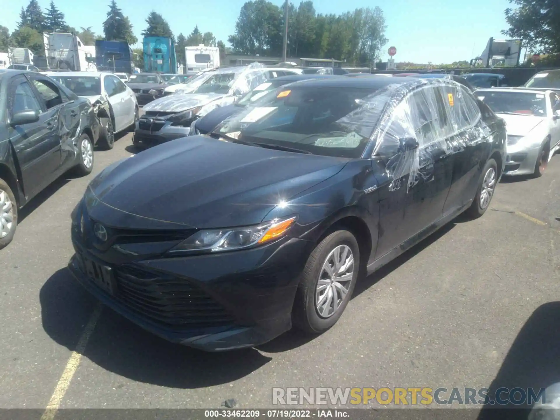 2 Photograph of a damaged car 4T1B31HK6KU516270 TOYOTA CAMRY 2019