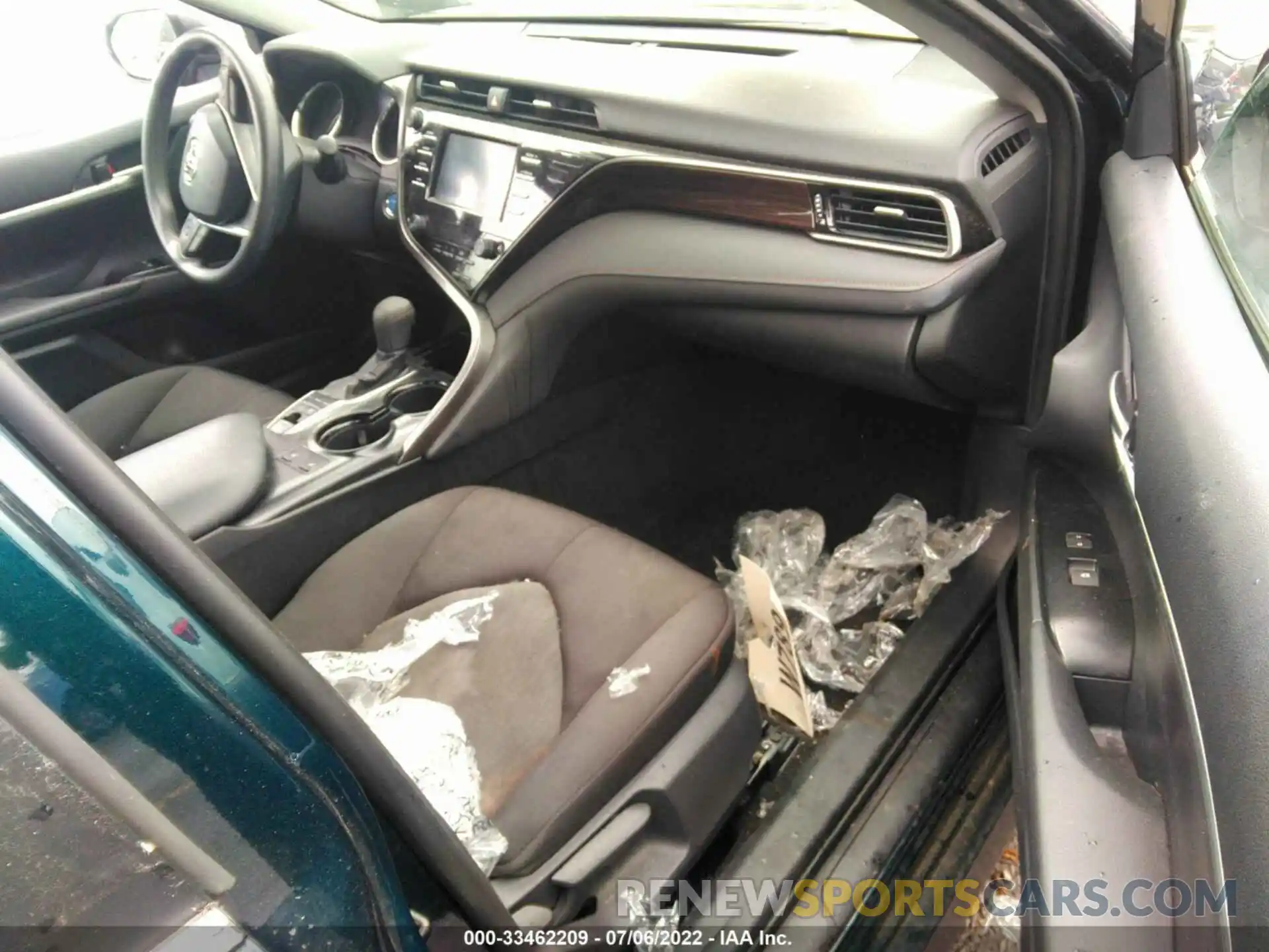 5 Photograph of a damaged car 4T1B31HK6KU516270 TOYOTA CAMRY 2019