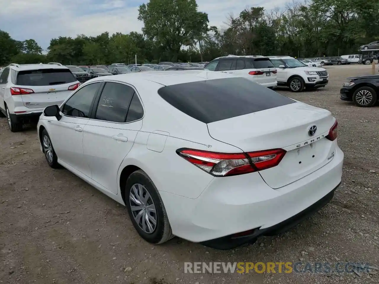 3 Photograph of a damaged car 4T1B31HK7KU005571 TOYOTA CAMRY 2019