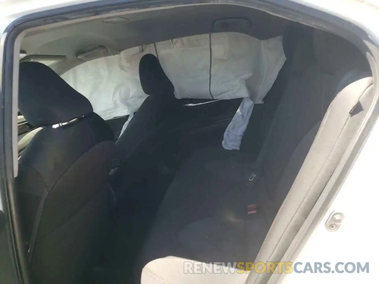 6 Photograph of a damaged car 4T1B31HK7KU005828 TOYOTA CAMRY 2019