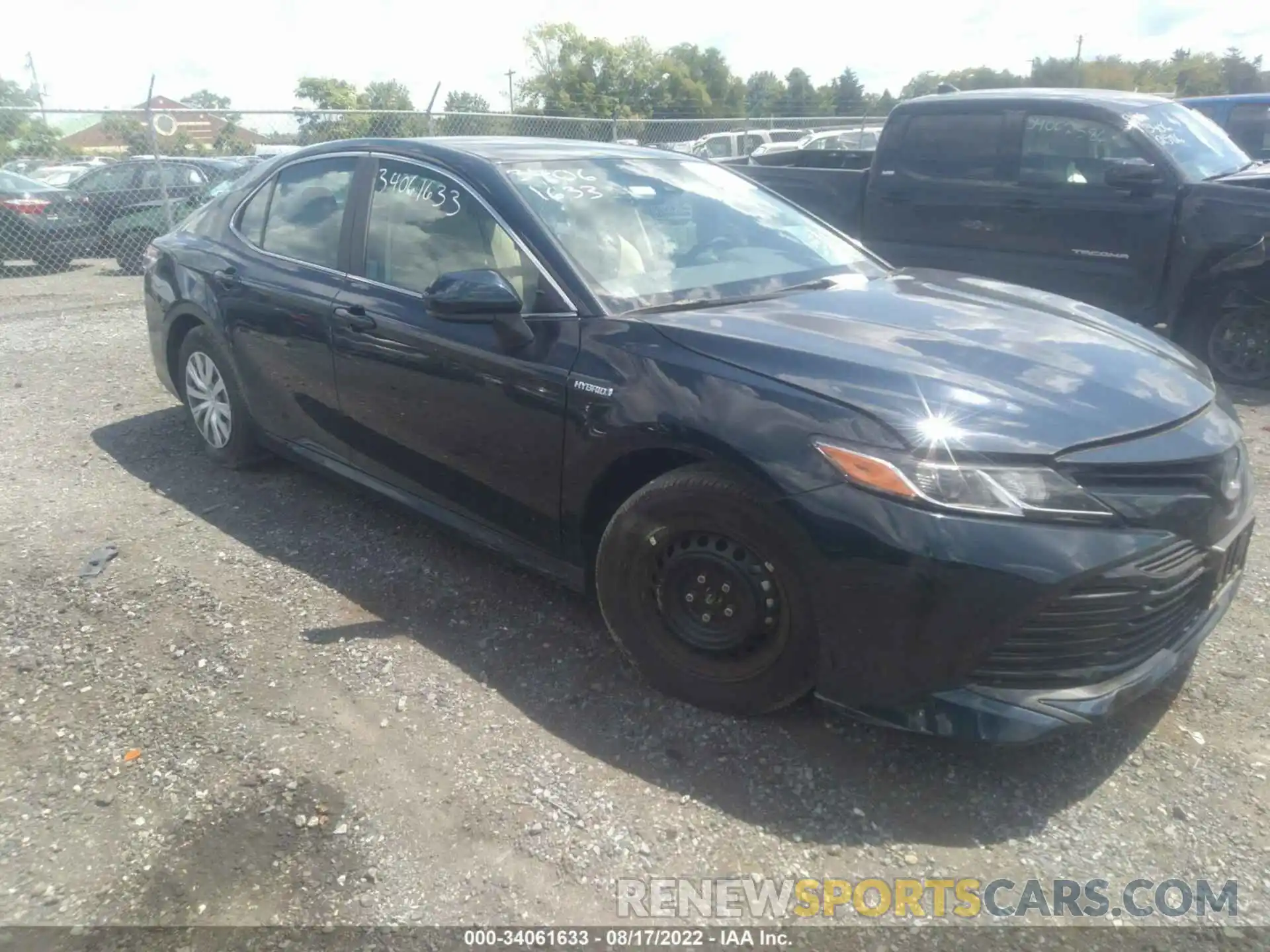 1 Photograph of a damaged car 4T1B31HK7KU007997 TOYOTA CAMRY 2019