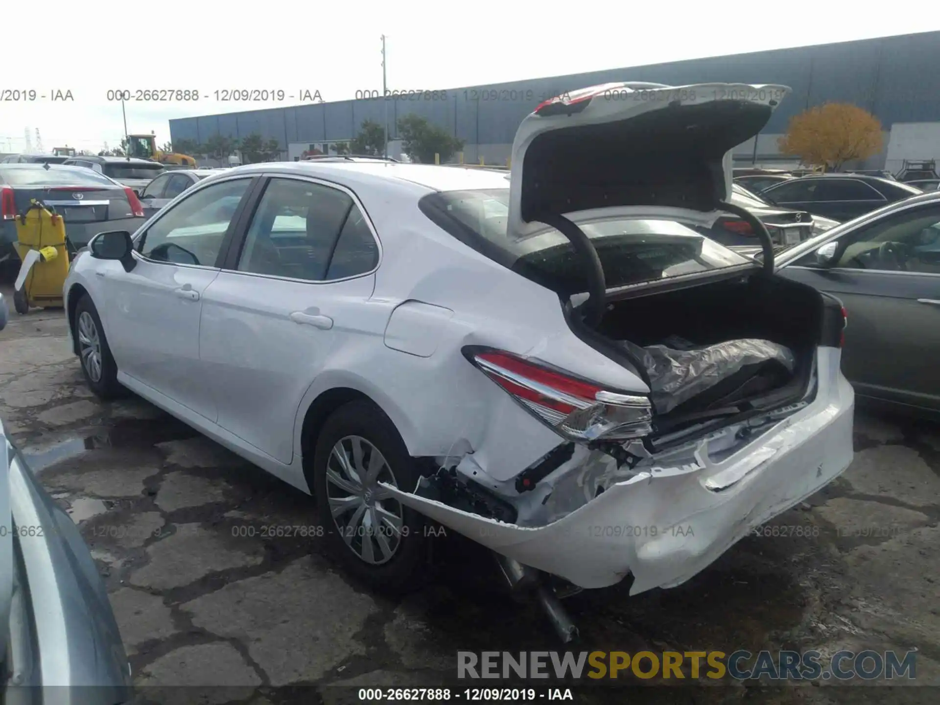 3 Фотография поврежденного автомобиля 4T1B31HK7KU009054 TOYOTA CAMRY 2019