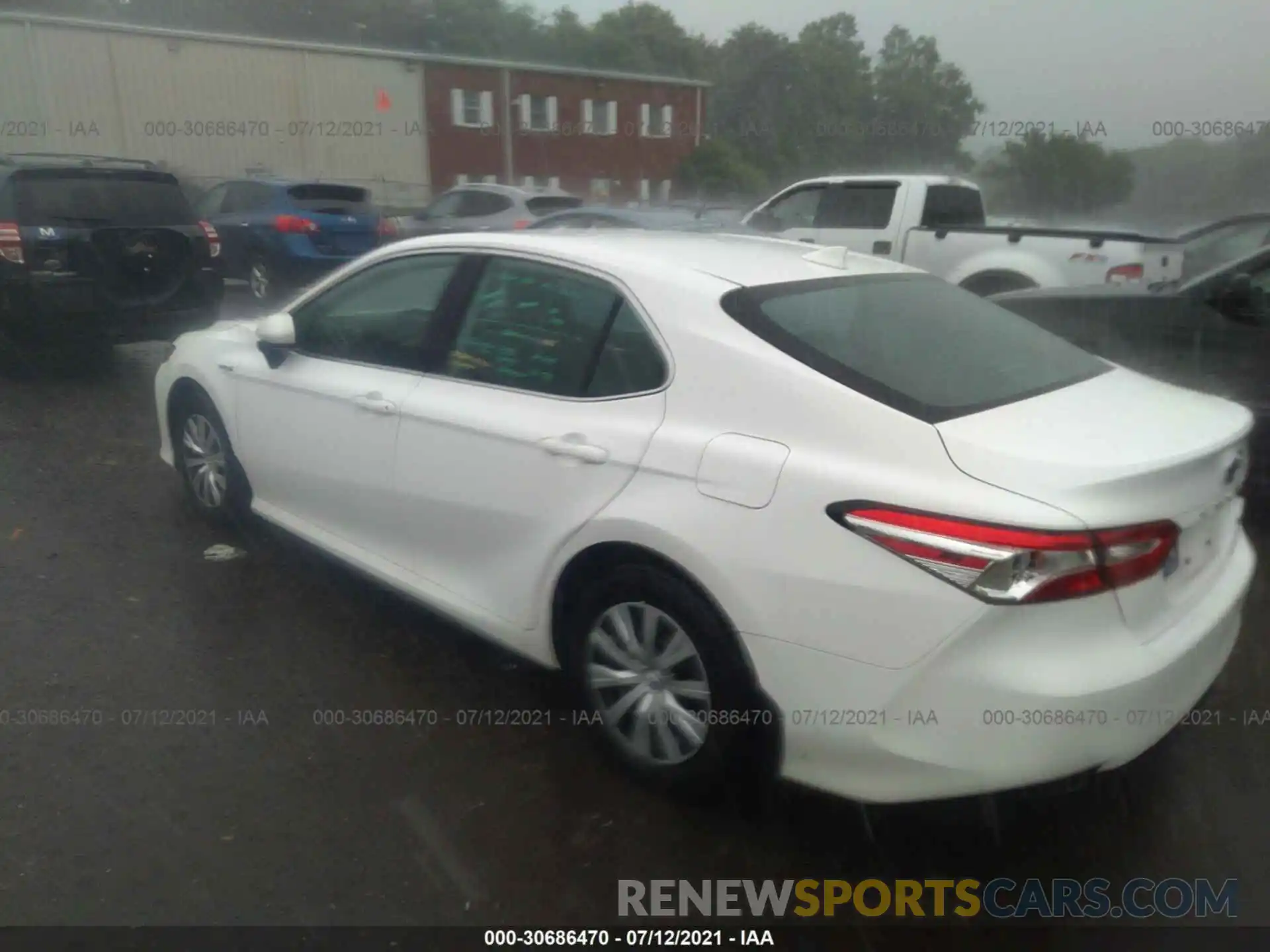 3 Photograph of a damaged car 4T1B31HK7KU510770 TOYOTA CAMRY 2019