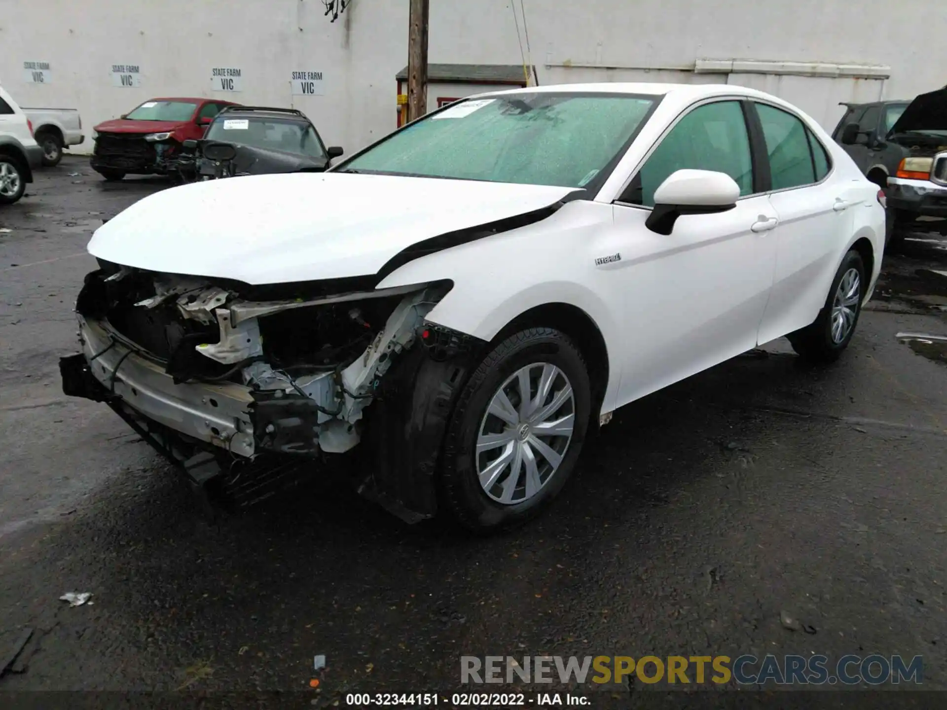 2 Photograph of a damaged car 4T1B31HK7KU511112 TOYOTA CAMRY 2019